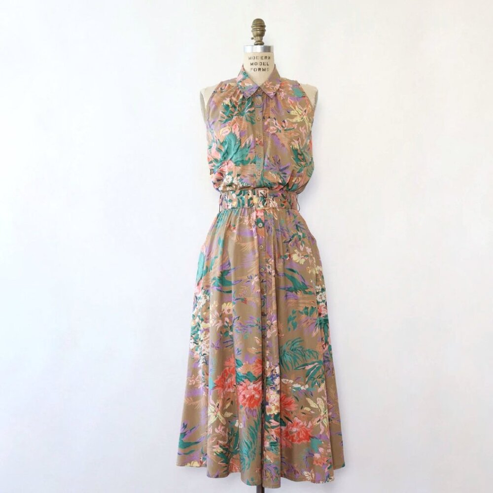 Vintage 1980s/1990s Tan Tropical Floral Belted Midi Dress Small/Medium